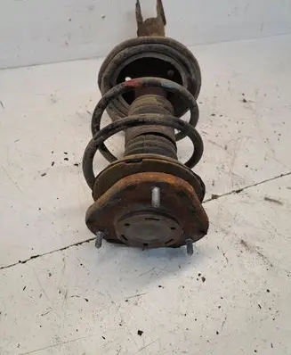 Toyota Prius (NHW20) Front shock absorber/damper 4851047061
