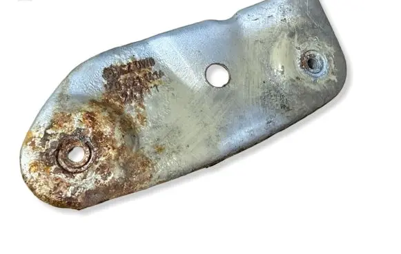 Skoda Octavia Mk2 (1Z) Fender mounting bracket 1Z0821141A
