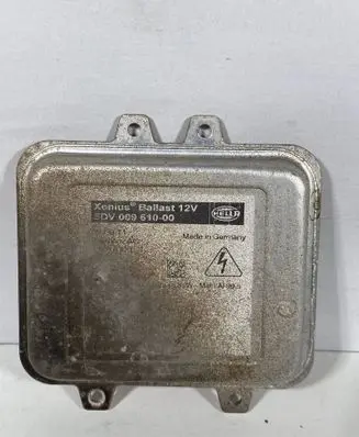 Mercedes-Benz Vito Viano W639 Headlight ballast module Xenon 5DV00961000