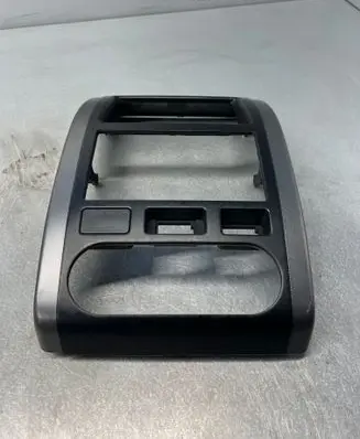 Nissan X-Trail T31 Radio/GPS head unit trim P10380A75100