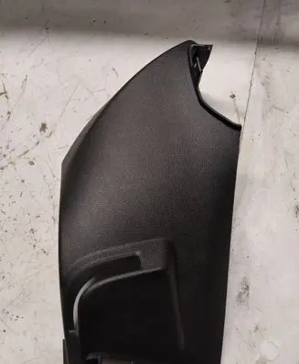 (B) pillar trim (bottom)