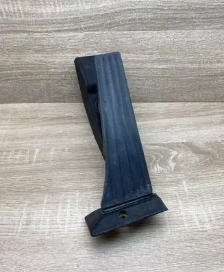 BMW 7 E65 E66 Accelerator throttle pedal 6766930 259160