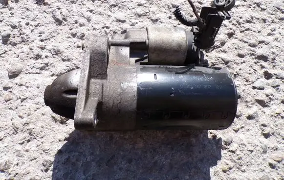 Alfa Romeo Giulietta Starter motor 0001137002