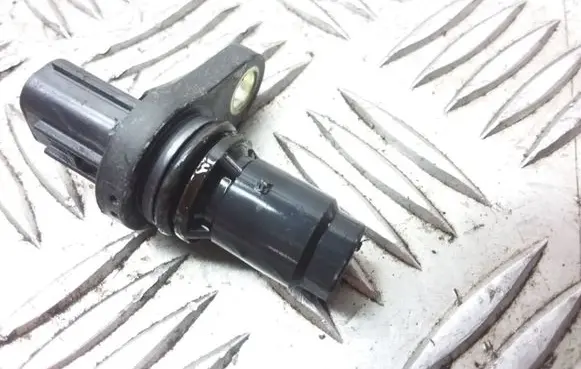 Toyota Prius+ (ZVW40) Crankshaft speed sensor 07R291290