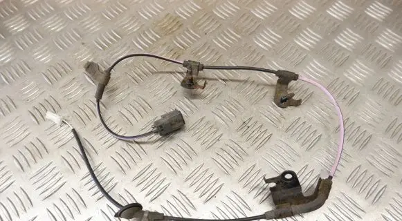 Toyota RAV 4 (XA40) Rear ABS sensor wiring 8951678050