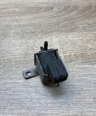 Volkswagen Transporter - Caravelle T4 Turbo solenoid valve 023906283 4279696T288 216931312V