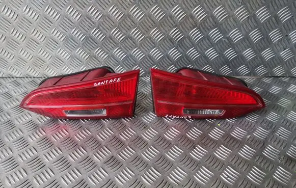 Hyundai Santa Fe Rear/tail lights set 924052W030 924062W030