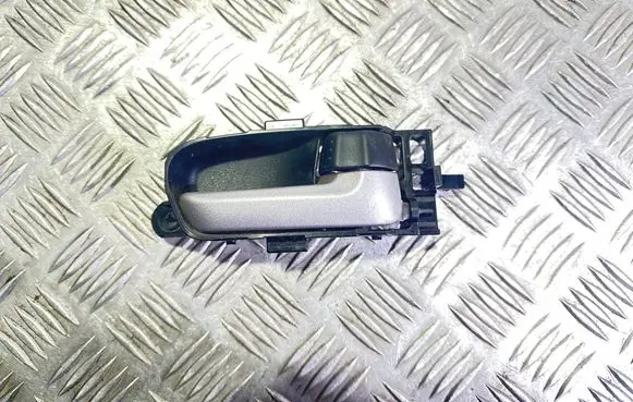 Suzuki Grand Vitara II Rear door interior handle trim 