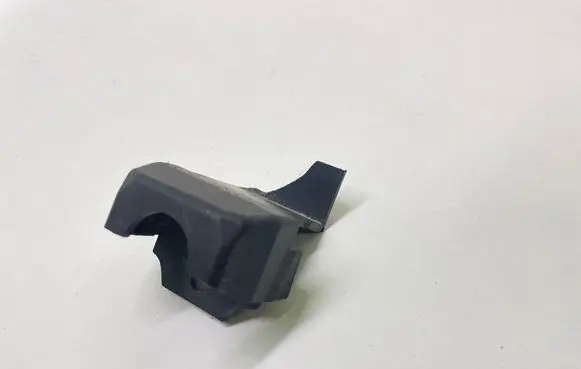 Audi A6 S6 C6 4F Front bumper mounting bracket 4F0807255