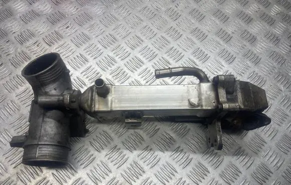 Volvo V70 EGR valve cooler 30637142 96411 13835