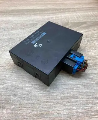 Volkswagen Golf IV Comfort/convenience module 1J0959799Q WithPlug