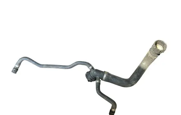 Land Rover Range Rover L322 Engine coolant pipe/hose 7500748
