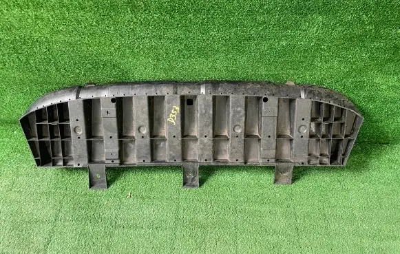 Engine splash shield/under tray