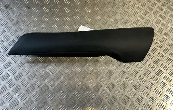 Volvo XC60 Rear seat side top trim 3358350
