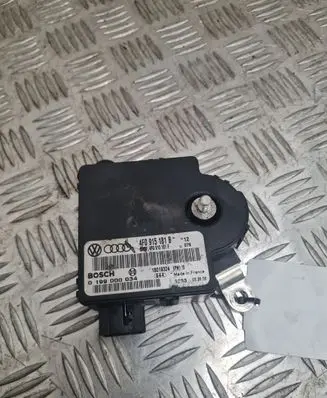 Audi A6 S6 C6 4F Power management control unit 4F0915181B