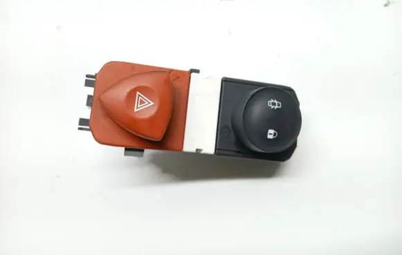 Renault Scenic II - Grand scenic II Hazard light switch 8200407415