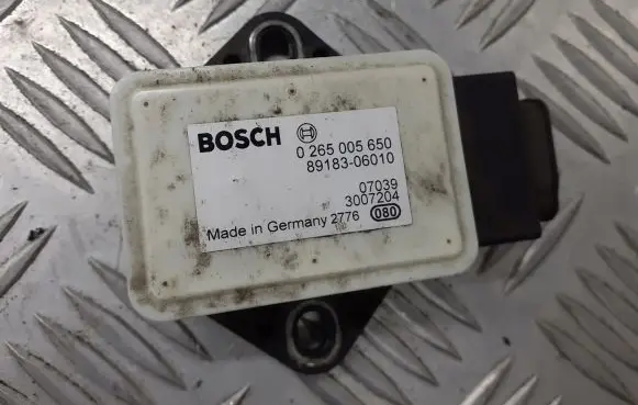 Toyota Auris 150 ESP acceleration yaw rate sensor 89183-06010