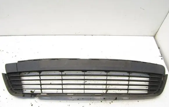 Toyota Yaris Front bumper upper radiator grill 521290D050