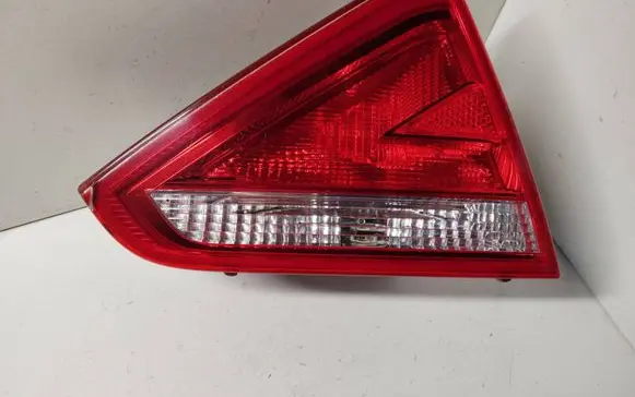Audi A5 8T 8F Tailgate rear/tail lights 8T0945093 AU484