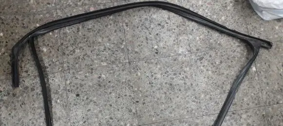 Ford Focus Sliding door rubber seal 