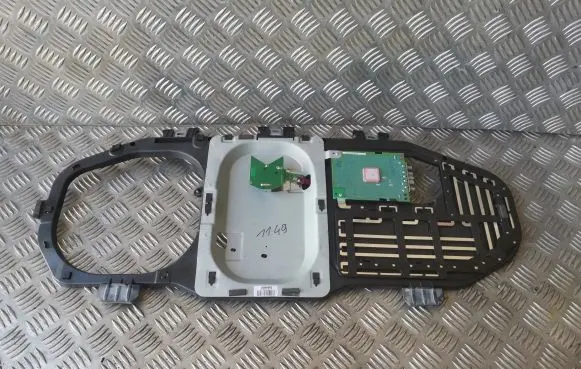 Mercedes-Benz ML W164 Aerial antenna amplifier A1648202575 28072060