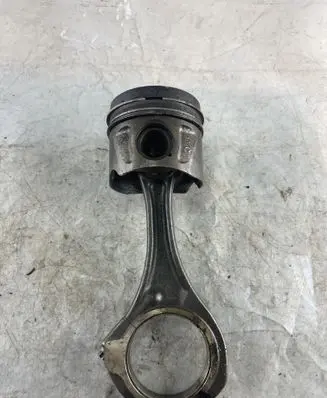 Piston with connecting rod