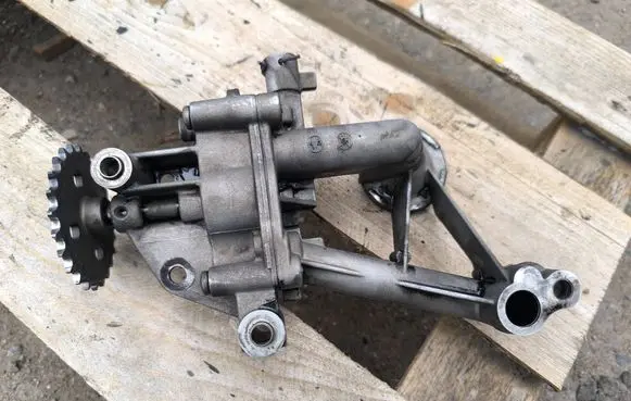 Renault Trafic II (X83) Oil pump 8200171405