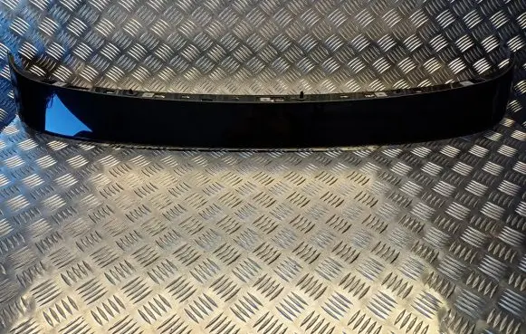 Volkswagen T-Cross Tailgate/trunk spoiler 2GM827933E VW1001A VW1002X