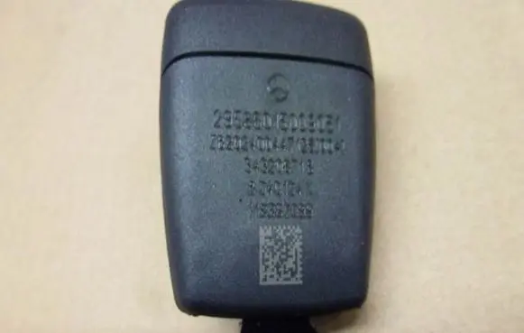 Mercedes-Benz X-class W470 Front seatbelt buckle A29586015009051