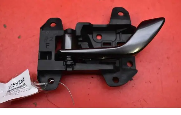 Hyundai Tucson JM Front door interior handle 82613N7000