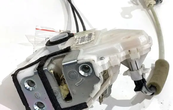 Honda CR-V Front door lock 72151SWAG1