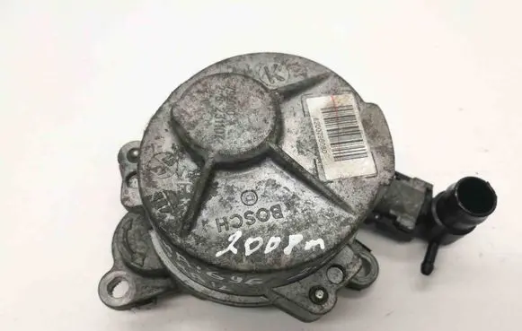 Nissan X-Trail T31 Vacuum pump 796080A