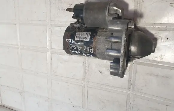 Citroen C4 I Picasso Starter motor 966352888001