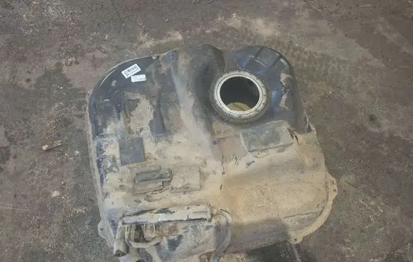 KIA Ceed Fuel tank 311001H800