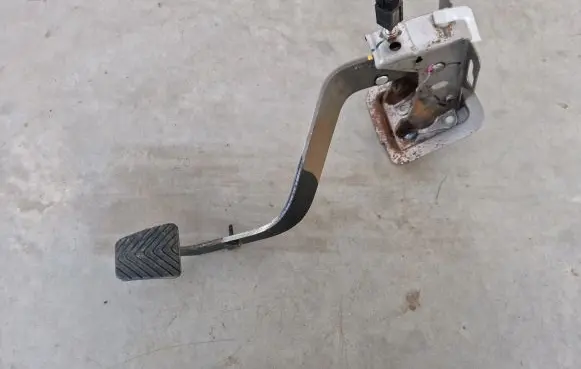 Clutch pedal