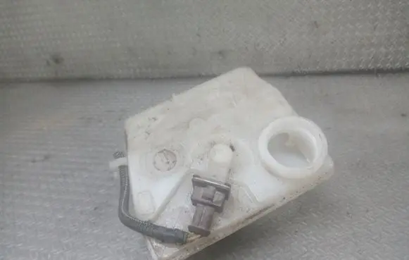 Peugeot 206+ Master brake cylinder 03350886611