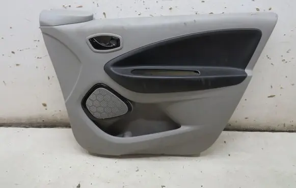 Renault Zoe Front door card panel trim
