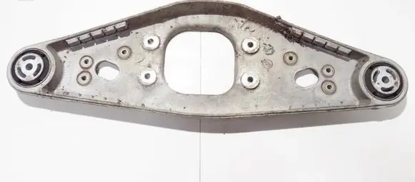 Mercedes-Benz CLS C219 Engine mount bracket a2303521806