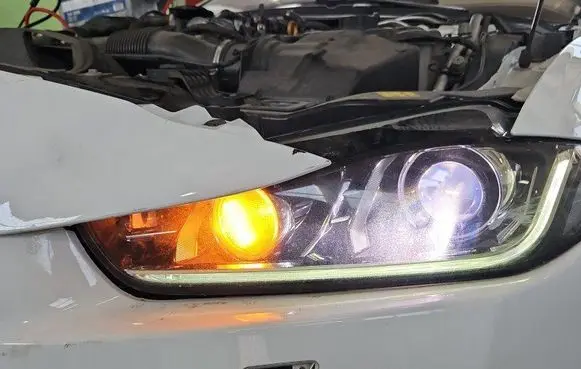 Jaguar XE Headlight/headlamp GX73-13W030-BF IMPRK1452540