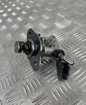 Hyundai Tucson IV NX4 Fuel injection high pressure pump 353262M500