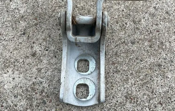 Front door upper hinge