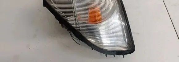 Toyota Land Cruiser (HDJ90) Front indicator light