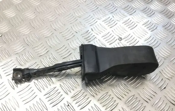 Volkswagen PASSAT B8 Front door check strap stopper 3G0837267