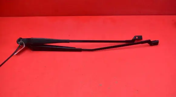 Peugeot 3008 I Front wiper blade arm 9672059480
