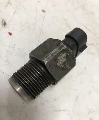 Fuel pressure sensor