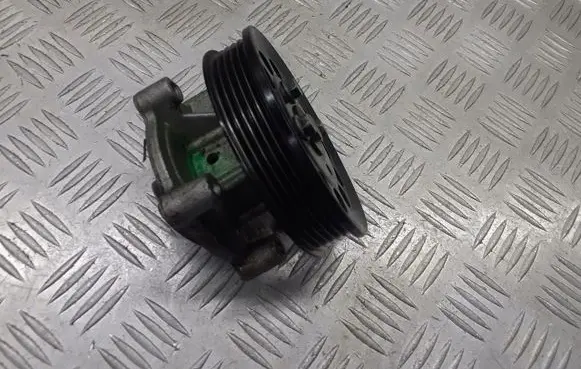 Mercedes-Benz A W169 Water pump A1662020010H