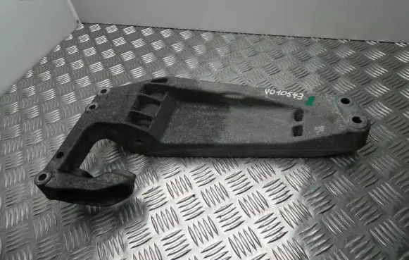 BMW X3 F25 Engine mounting bracket 6786567 VD10543