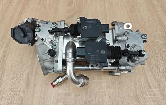 BMW X6 G06 EGR valve cooler 9886766 9889446