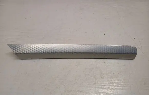 Audi Q7 4L Front door trim bar 4L0867410