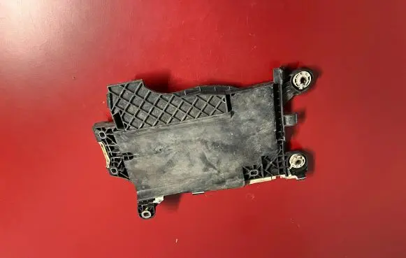 BMW X1 F48 F49 Battery tray 7641797